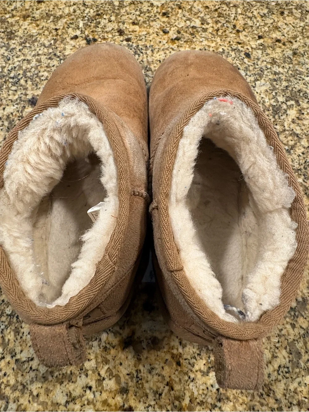 Ugg classic ultra mini boots chestnut 8 tan suede Sherpa